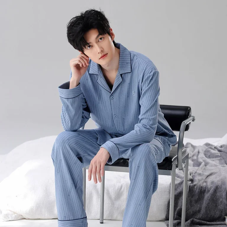 Men’s blue fine-stripe button-front pajamas in blue