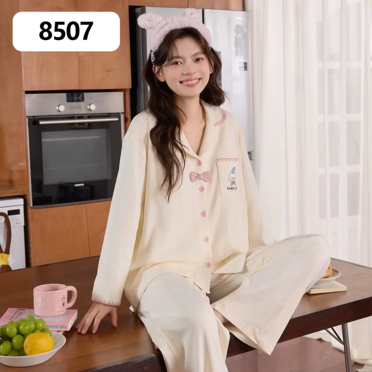 Women's ivory heart button-front pajamas in ivory & pink