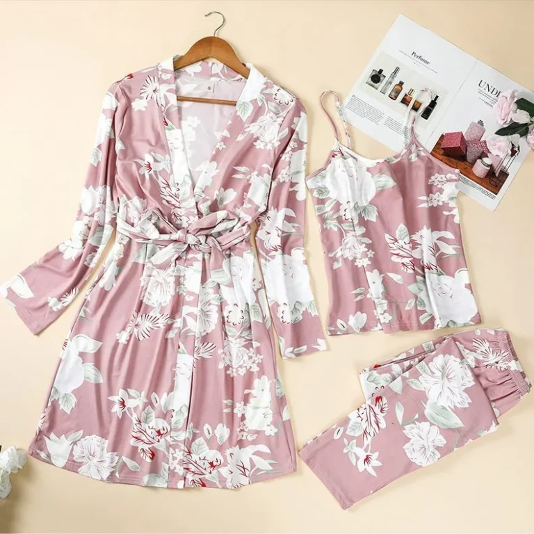 Pink Floral Robe Sleepwear Set in pink & white