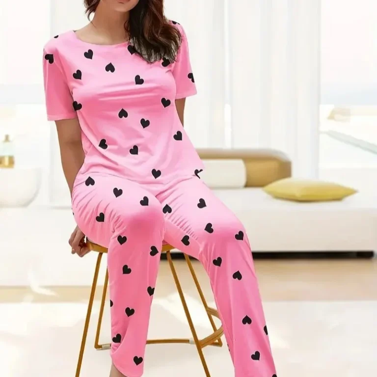 Pink Heart Short-Sleeve Pajamas in pink