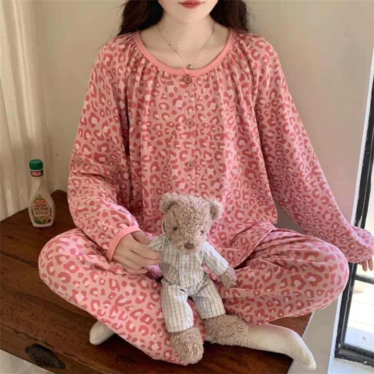 Pink Leopard Long Pajamas in pink